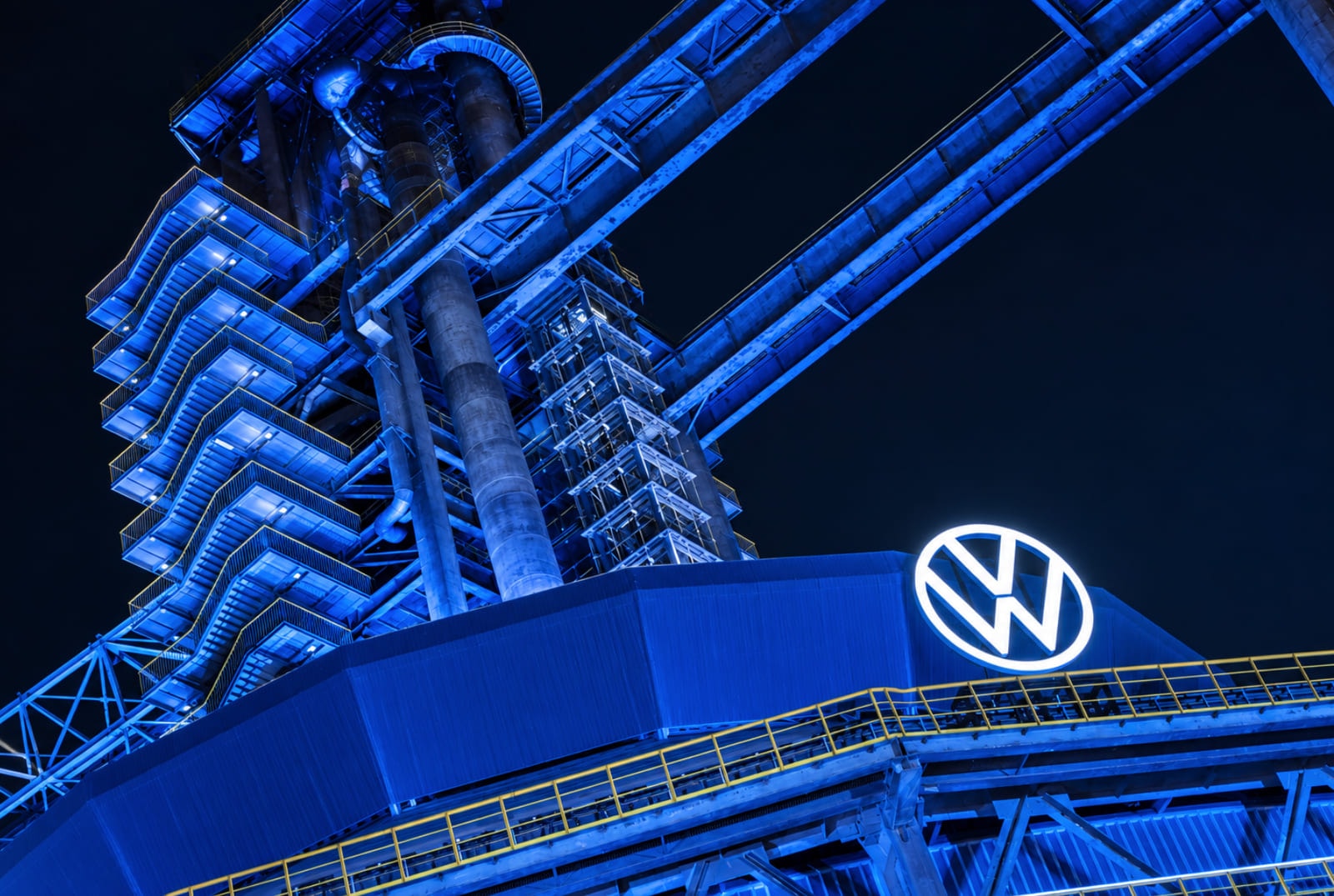 Volkswagen considers holding salaries at 2026 levels until 2030